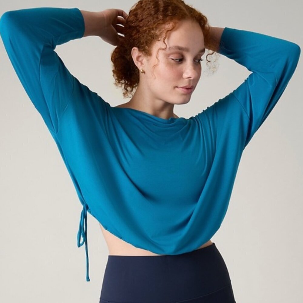 Athleta Cool Down  Long Sleeved Cropped Top in Dark Lapis Blue, size M